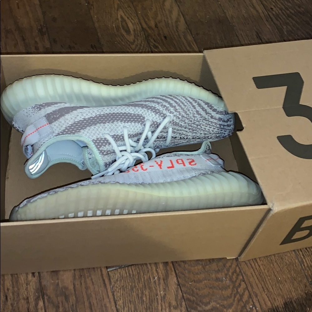 Yeezy 350 boost v2